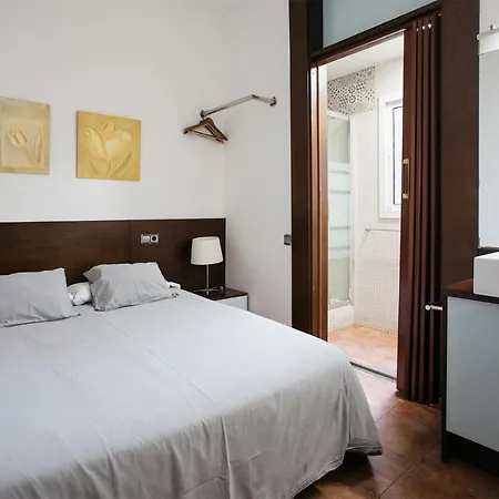 بيت ضيافة Eixample 2*