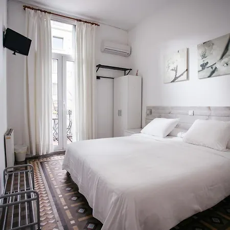 Eixample Гостевой дом 2*