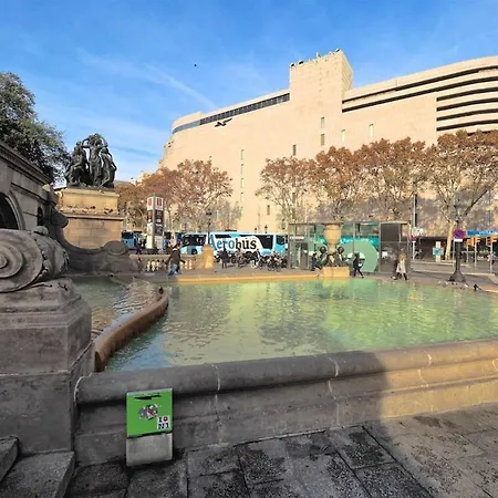 Plaza Catalunya Apart *