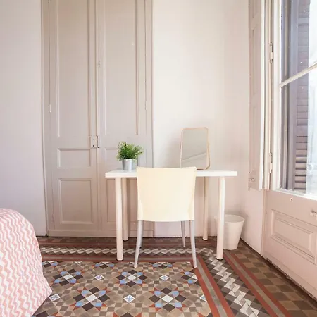 B21-apartamento Modernista Grupos Apartment