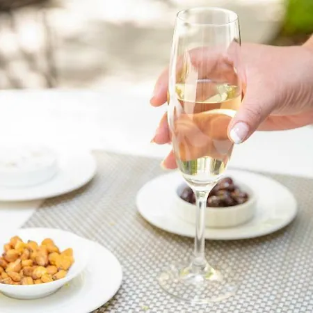 Le Palacete Powered By Sonder Hotel Barcelona