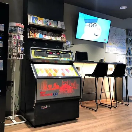 Airhostel Barcelona Airport 24h Hostel El Prat de Llobregat