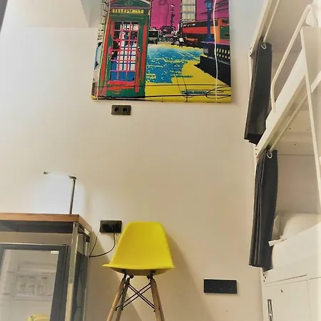 Airhostel Barcelona Airport 24h * El Prat de Llobregat