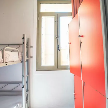 Safestay Passeig De Gracia (adults Only) Hostel Barcelona