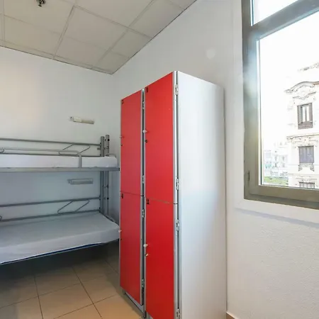 Safestay Passeig De Gracia (adults Only) Hostel *