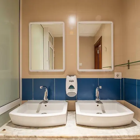 Hostel Safestay Passeig De Gracia (adults Only) *
