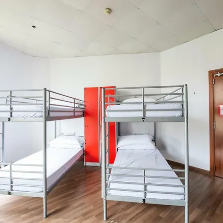 Safestay Passeig De Gracia (adults Only) Hostel