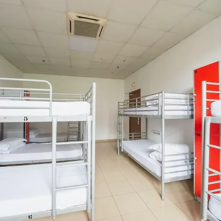 Safestay Passeig De Gracia (adults Only) Hostel *