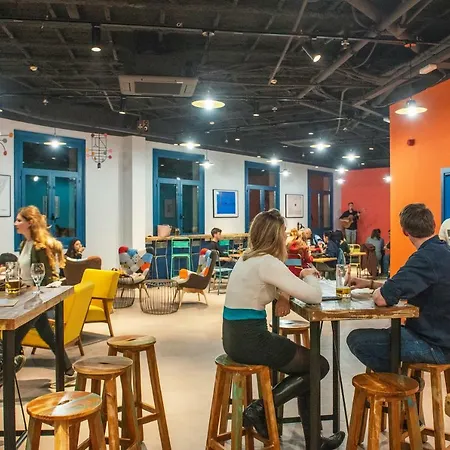 Hostel Safestay Passeig De Gracia (adults Only) *