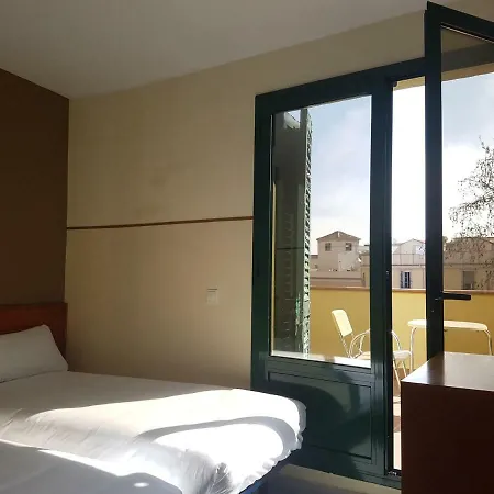 El Jardi Hotel 2*