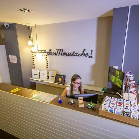 Don Moustache Boutique Albergue Barcelona