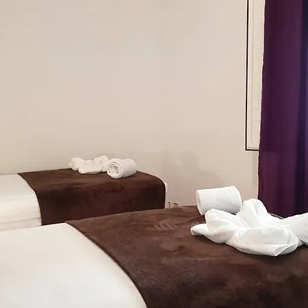 La Palmera בית הארחה ברצלונה