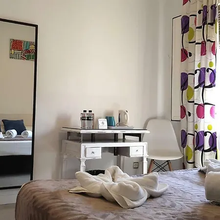 La Palmera 2* Barcelona