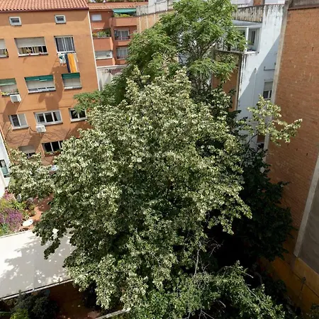 Apartment Housalia Guell & Gracia Barcelona
