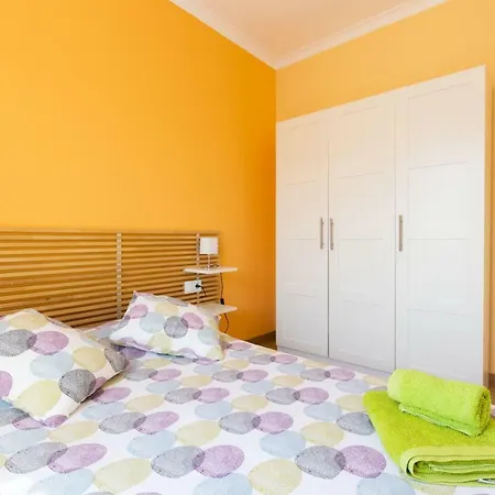 Housalia Guell & Gracia Apartment *