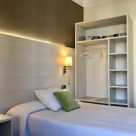 Fontanella House Pensionat 2*