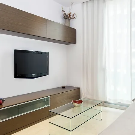 1205 - Sagrada Familia Apartment *