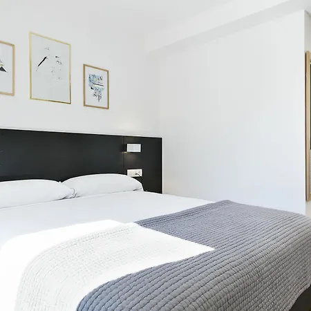 Apartahotel Murmuri Mercader 4*