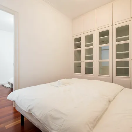Stunning 4br In Sagrada Familia