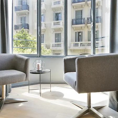 Murmuri Mercader Apartahotel