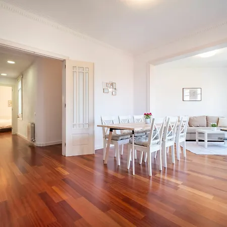 Apartment Stunning 4br In Sagrada Familia Barcelona