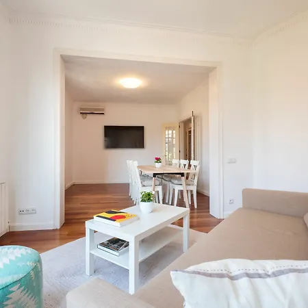 Apartment Stunning 4br In Sagrada Familia Barcelona