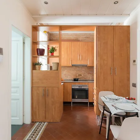 Montaber - Gran Via - Rocafort Apartment