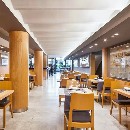 Отель Acta Atrium Palace