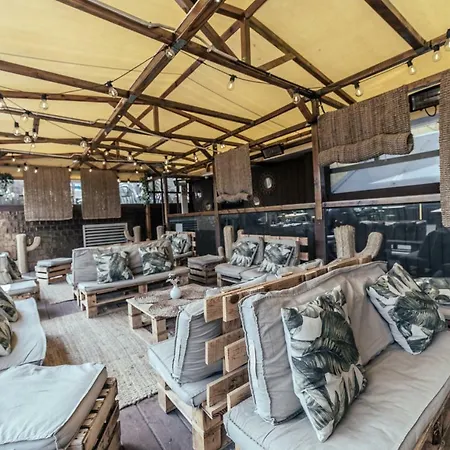 Hostal Kabul Party *