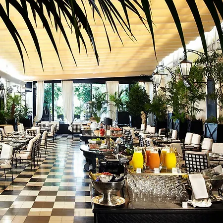 Hotel El Palace
