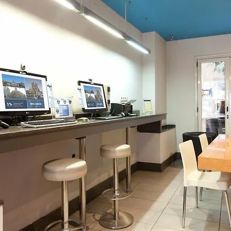 Sagrada Familia Hotel 3*