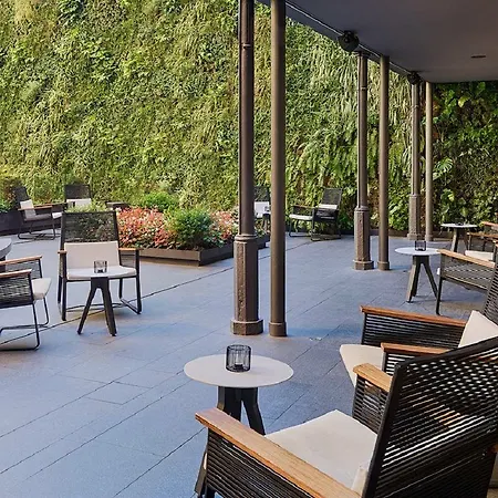 H10 Urquinaona Plaza (adults Only) 4*