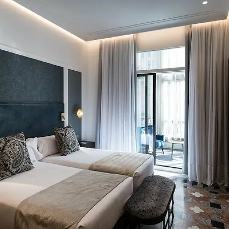 Catalonia Plaza Catalunya Hotel