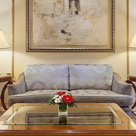 Roger De Lluria Hotel