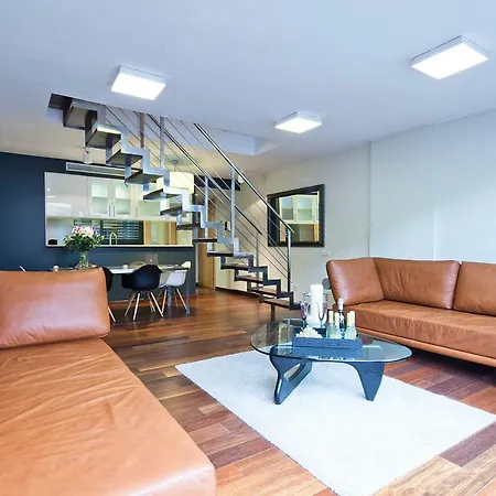 My Space Pool Garden Apartment Barcelona