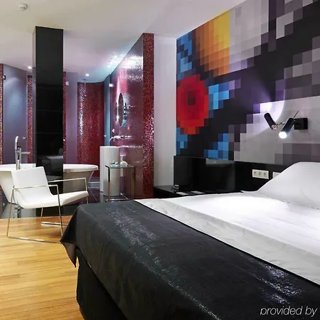 Bcn Design מלון 5*