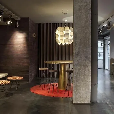 Sixties Rambla Hotel 3*