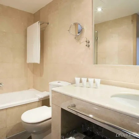 Ac Victoria By Marriott Hotel 4*