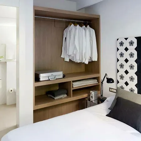 Eric Vokel 3* Barcelona