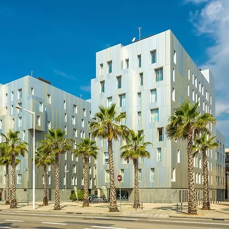 Urban District - Rambla & Pool *