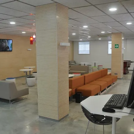 Residencia Universitaria La Salle *