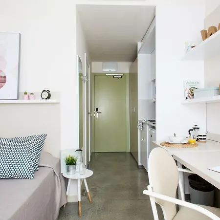 Residencia Universitaria La Salle Apartment