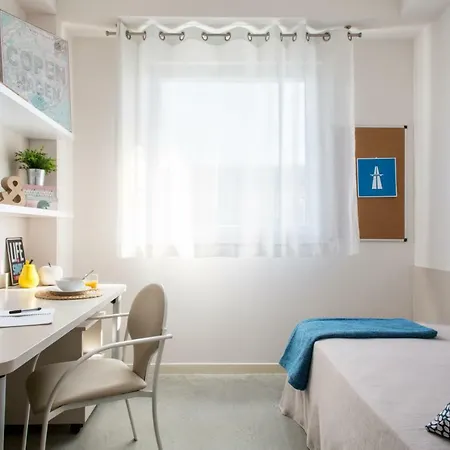 Apartment Residencia Universitaria La Salle *
