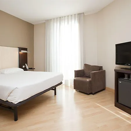 Ilunion Auditori Hotel 3*