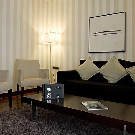 Hotel Zenit Borrell 4*