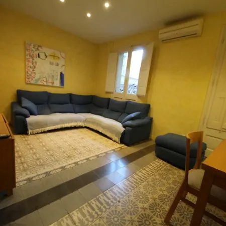 Plaza Espana Apartman