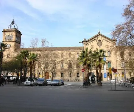 Plaza Universitat Appartamento Barcellona