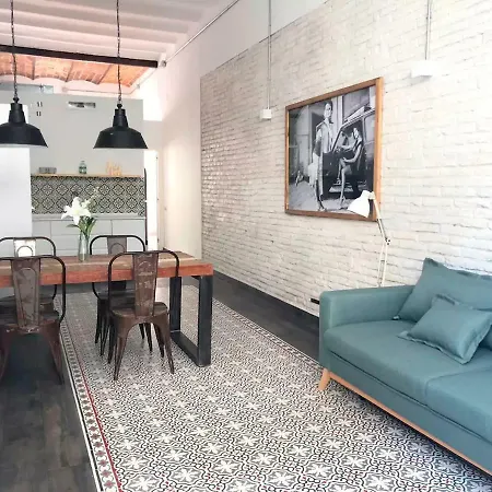 Stylish With Terrace For Couple Or Family Lägenhet