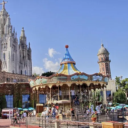 Appartamento 8 Min Walk To The & 10 Min Walk To Convention Centre ! Barcellona