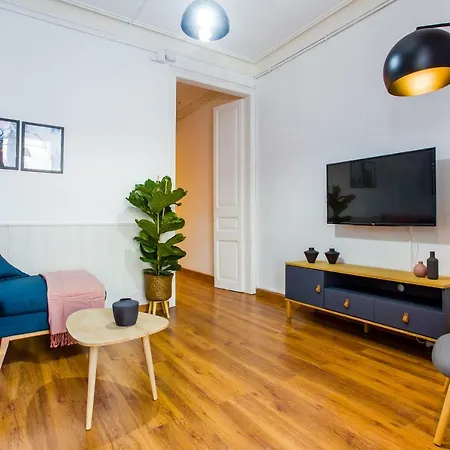 Апартаменты Friendly Rocafort Eixample